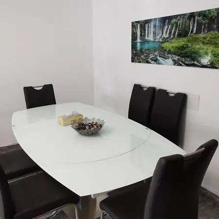 3 Koeln-huerth Apartment *